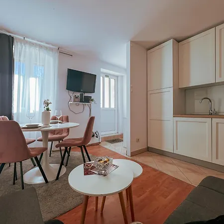 Ag Residence, Old Apartmán *