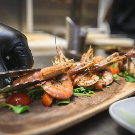 Ag Residence, Old * Split